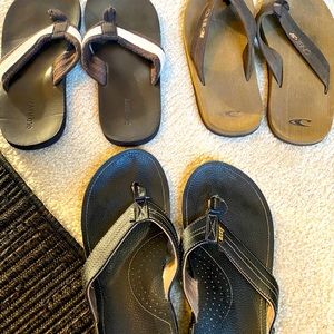 LOT OF three pairs of men’s size 10 flip flops
